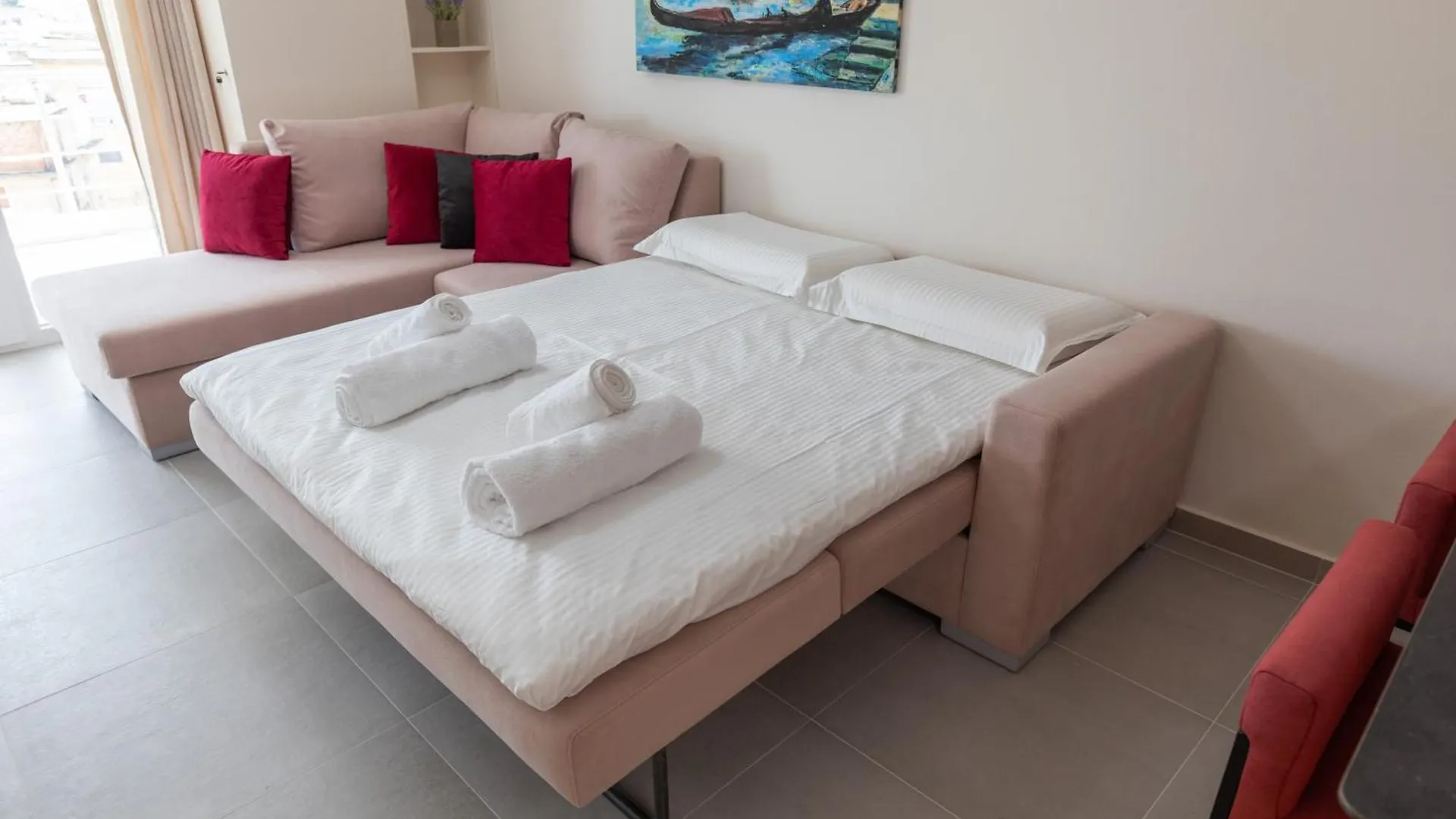 The View - Ruby, Luxury, Central Saranda Albanie