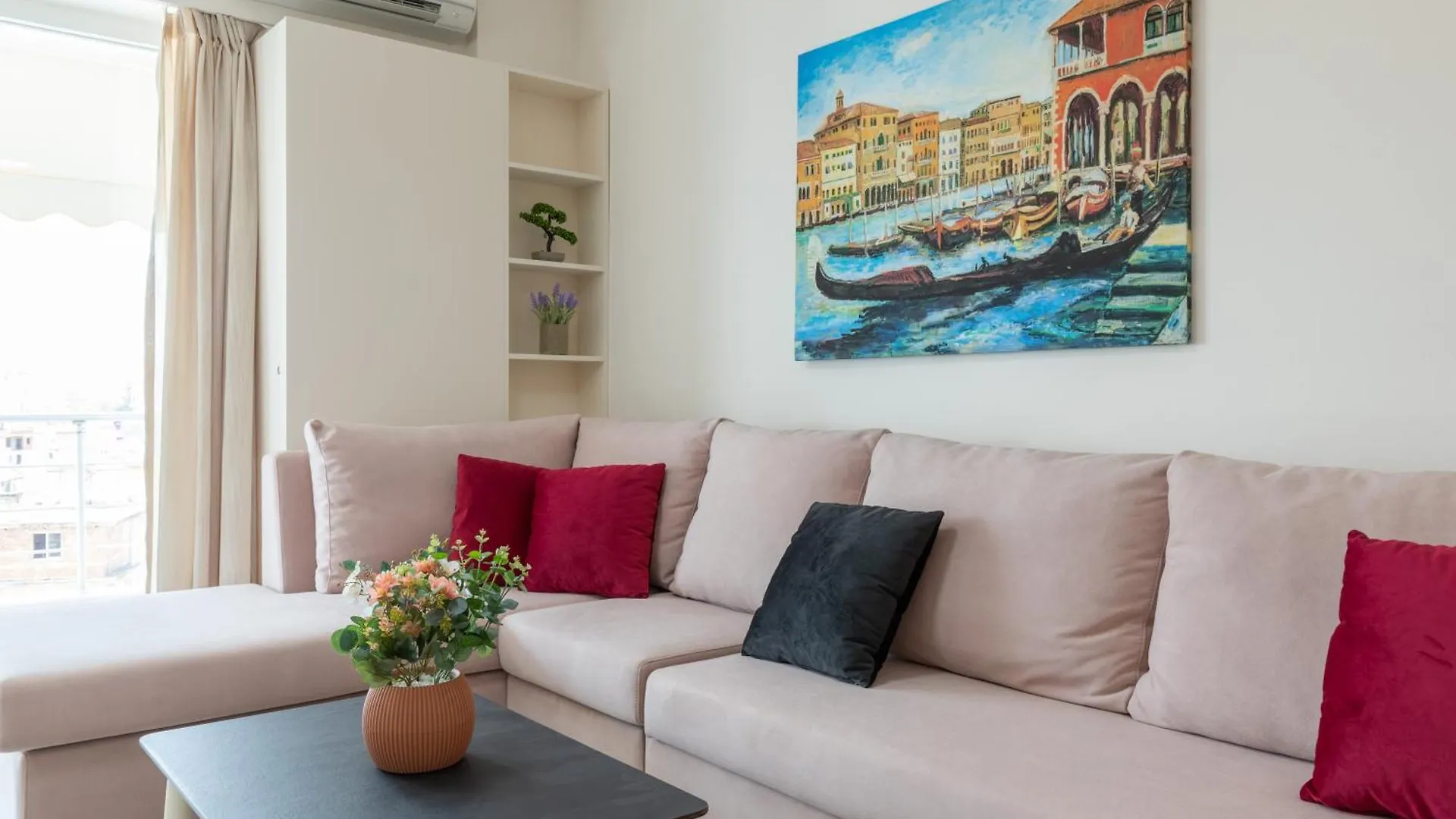 The View - Ruby, Luxury, Central Saranda 0*,